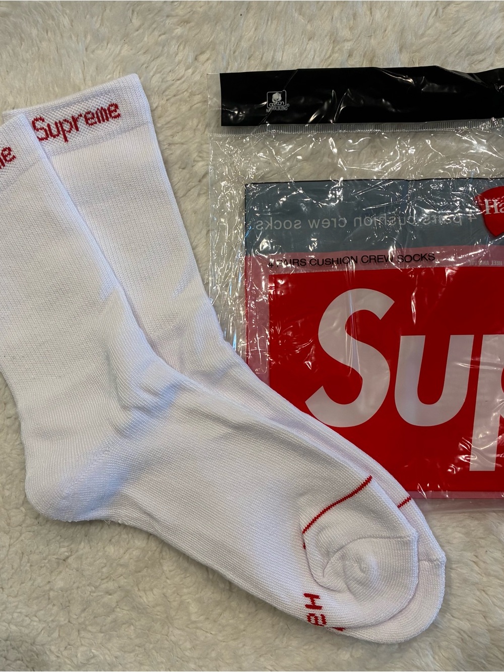Supreme White Crew Socks with Red Logo - Men's 1 Pair